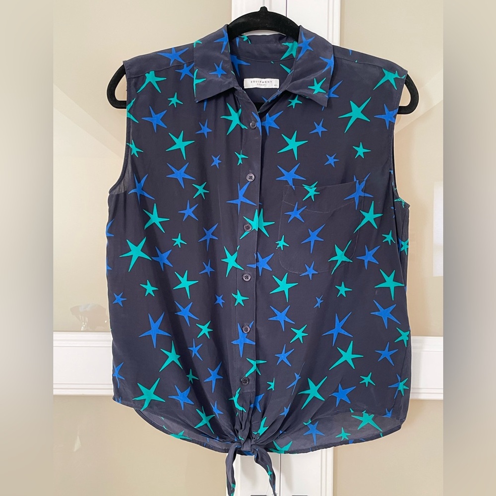 Equipment Mina Tie Front Silk Top in Star Print - Size XS